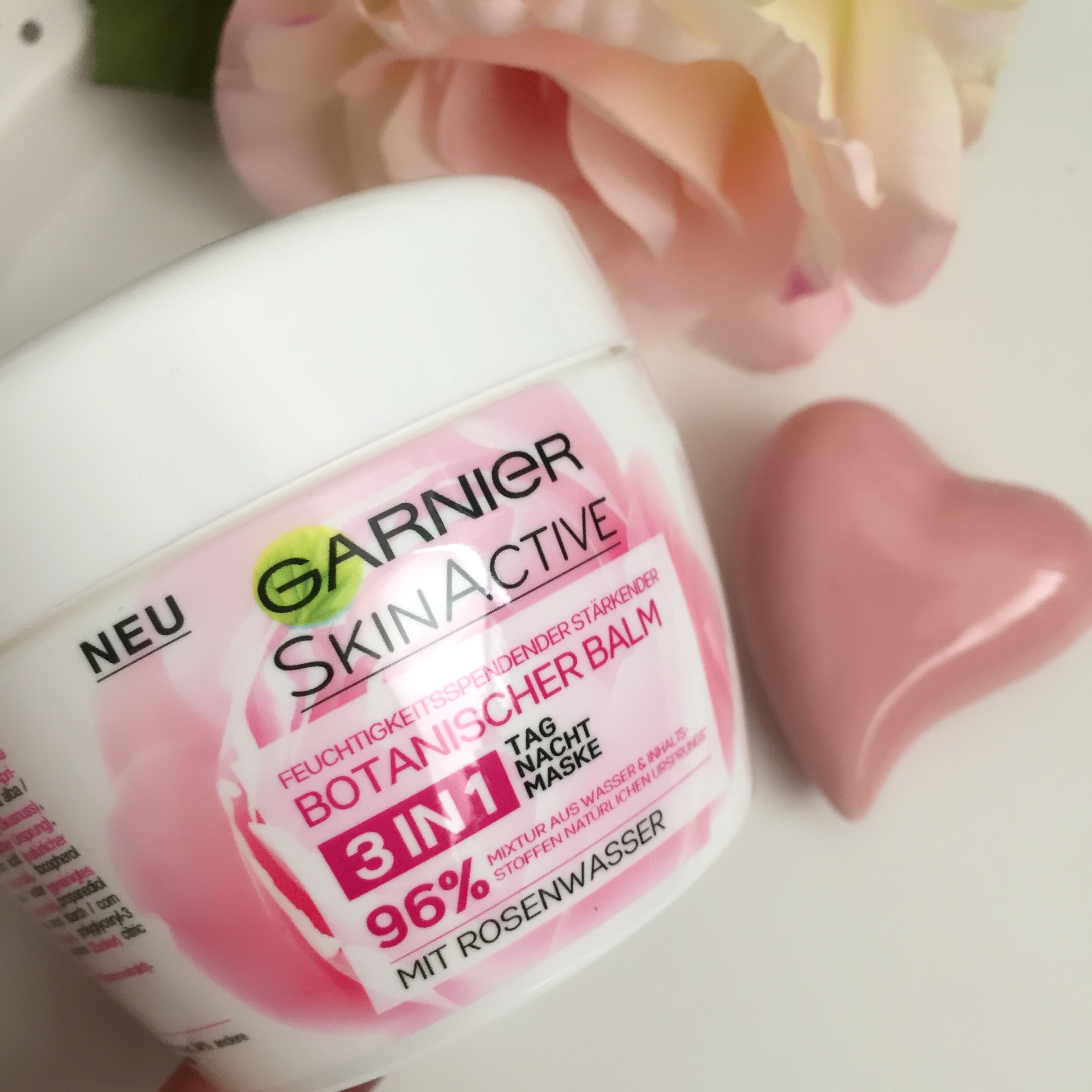 Garnier: Reinigungsmilch & Botanischer Balm mit Rosenwasser | Rockerbellas  Beauty-Blog