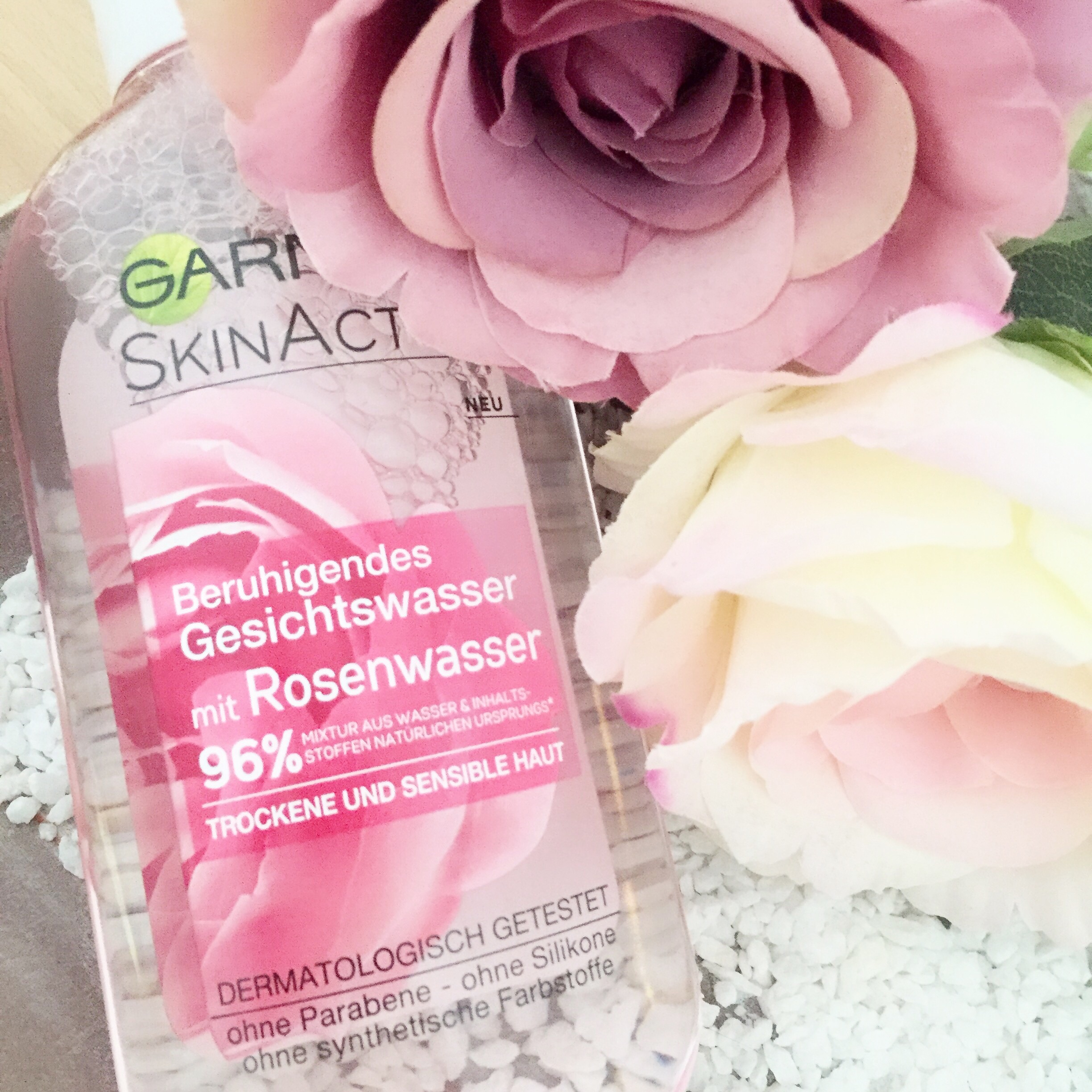 Garnier Rosenwasser Beauty-Blog Rockerbellas – Beruhigendes SkinActive | mit Gesichtswasser